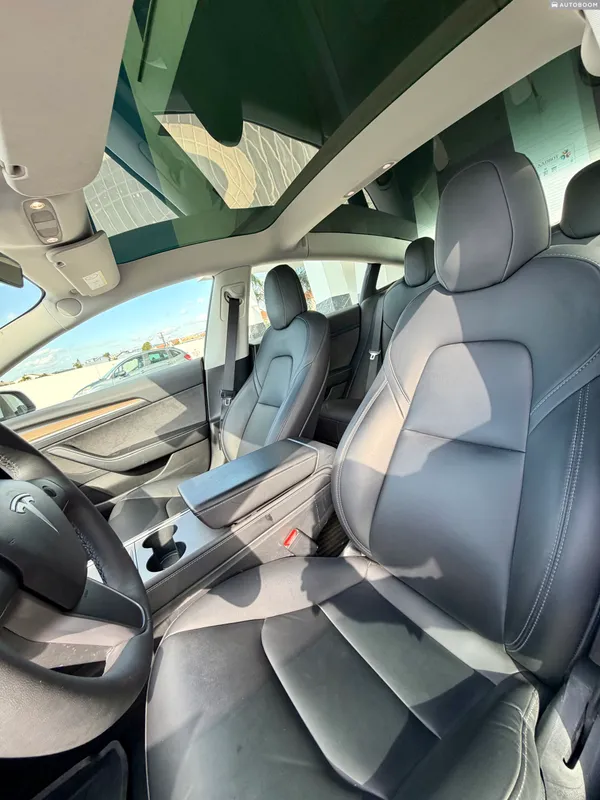 Tesla Model 3 с пробегом, 2022, частная