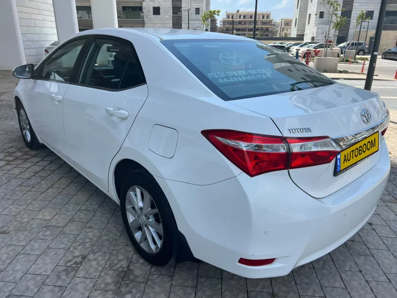 Toyota Corolla 2ème main, 2014, privée