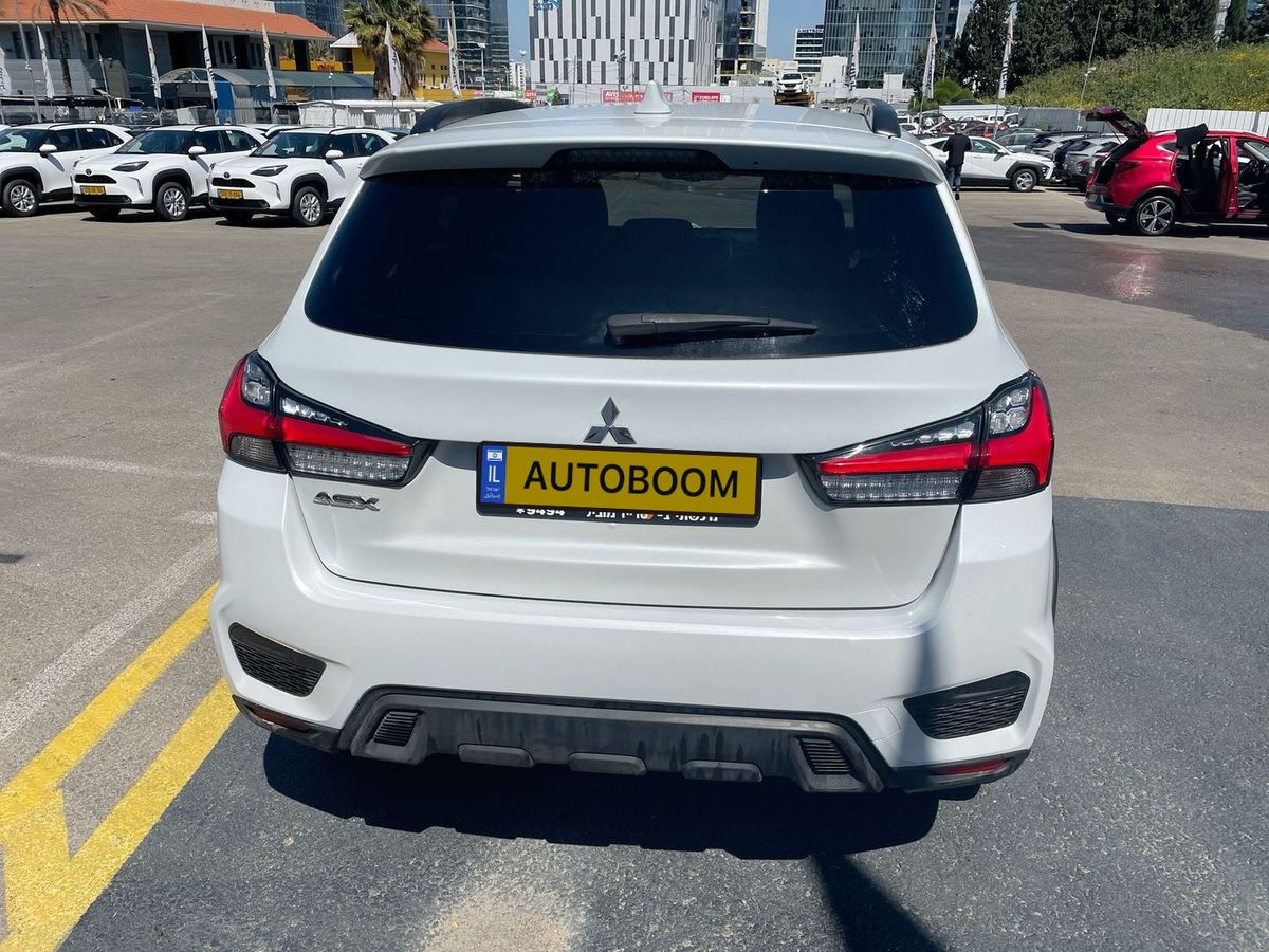מיצובישי ASX יד 2 רכב, 2022