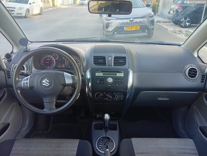 סוזוקי SX4 יד 2 רכב, 2011, פרטי