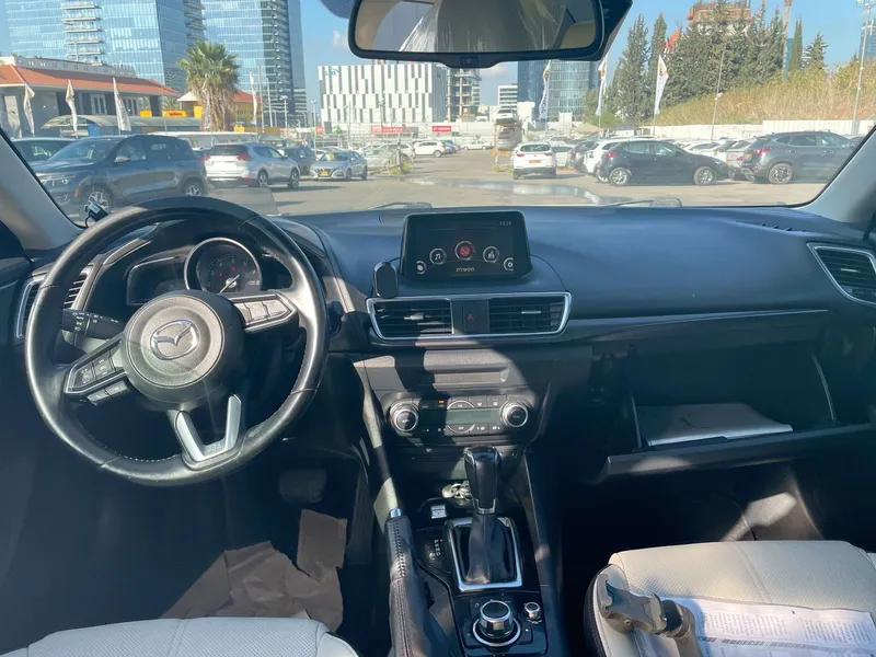 Mazda 3 2ème main, 2018, main privée