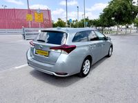 Toyota Auris 2nd hand, 2017