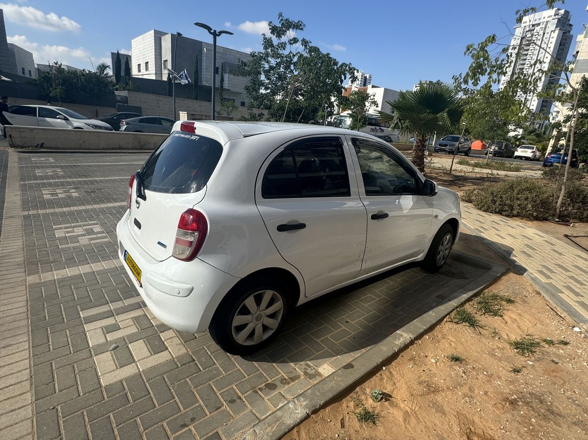 Nissan Micra 2nd hand, 2013, private hand