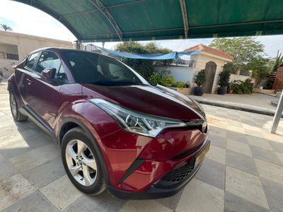 Toyota C-HR 2nd hand, 2017, private hand