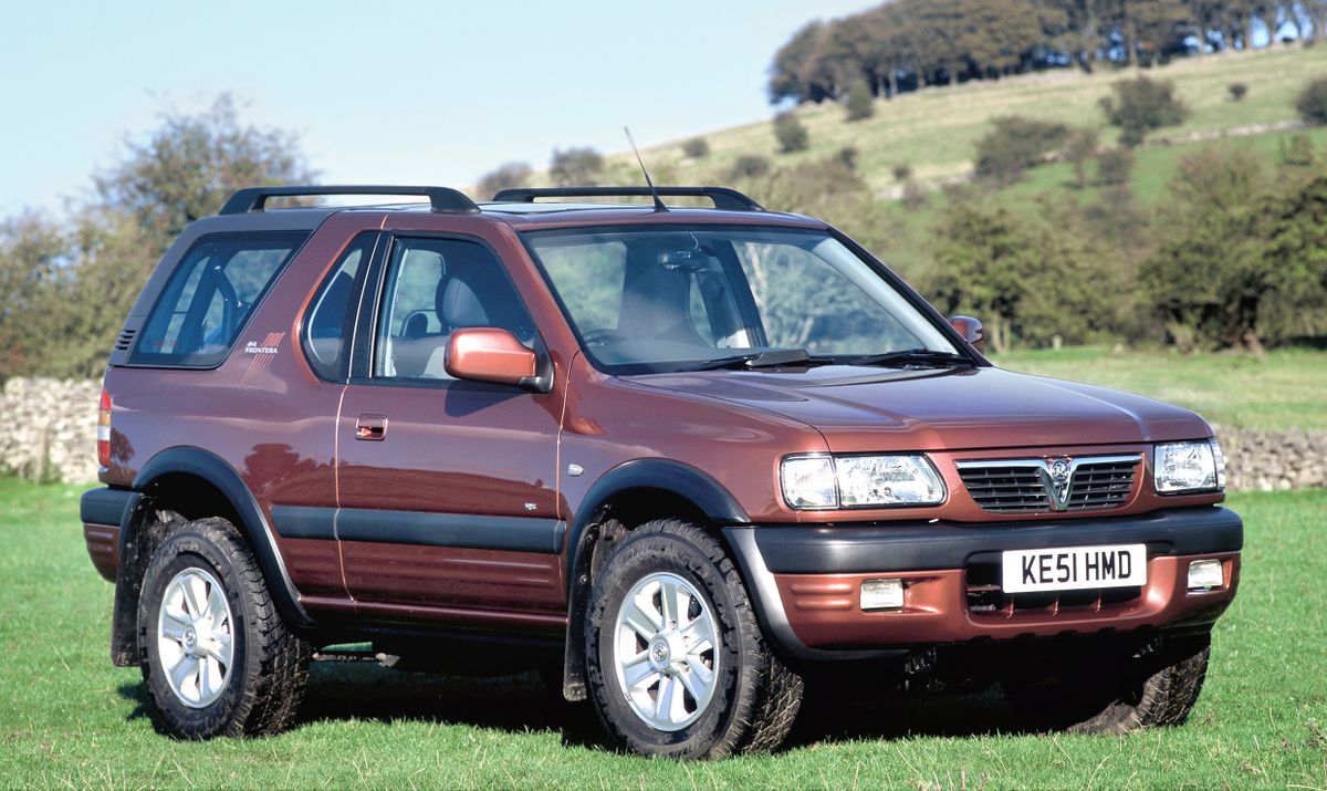 فوكسهول فرونتيرا 2001. الهيكل، المظهر الخارجي. إس يو في ٣ أبواب, 2 الجيل، تحديث