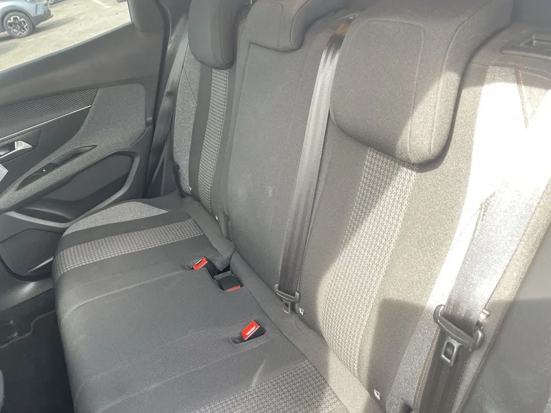 Peugeot 3008 2nd hand, 2022, private hand