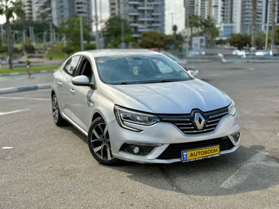 Renault Megane, 2018, photo