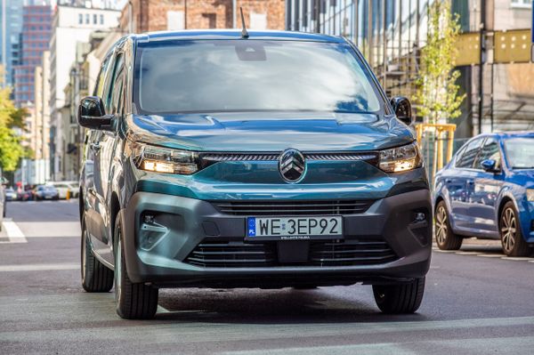 Citroen Berlingo 2023. Кузов, экстерьер. Фургон Лонг, 3 поколение, рестайлинг