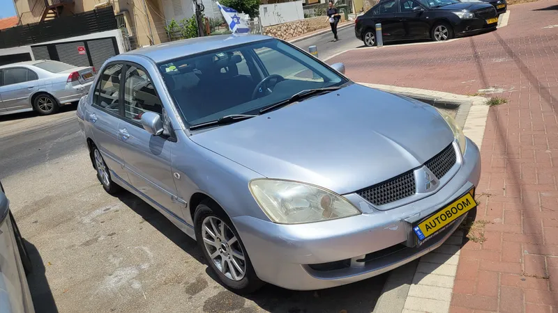 מיצובישי לנסר יד 2 רכב, 2007, פרטי