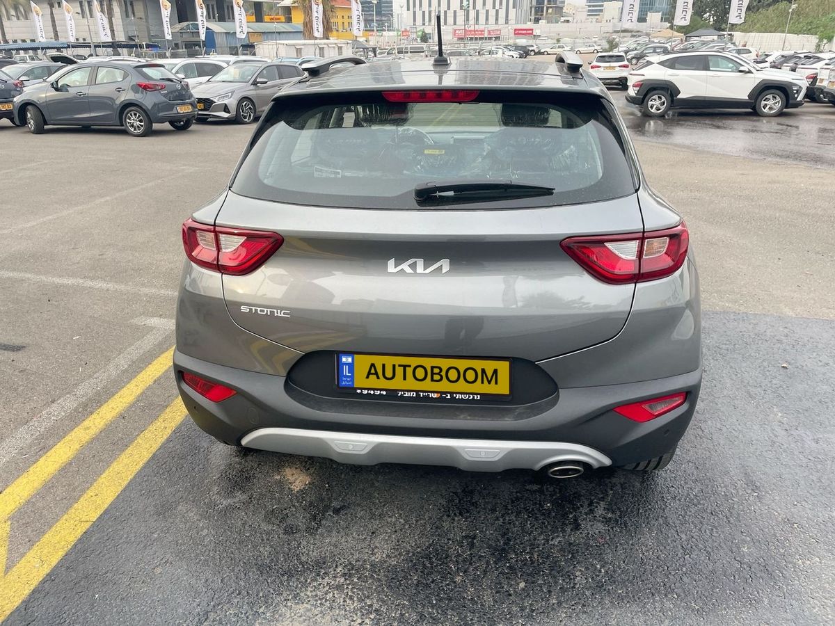 Kia Stonic new car, 2025