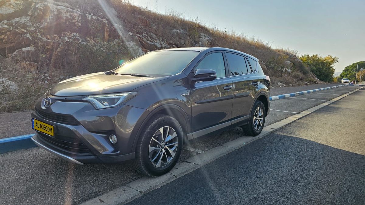 Toyota RAV4 с пробегом, 2016, частная рука