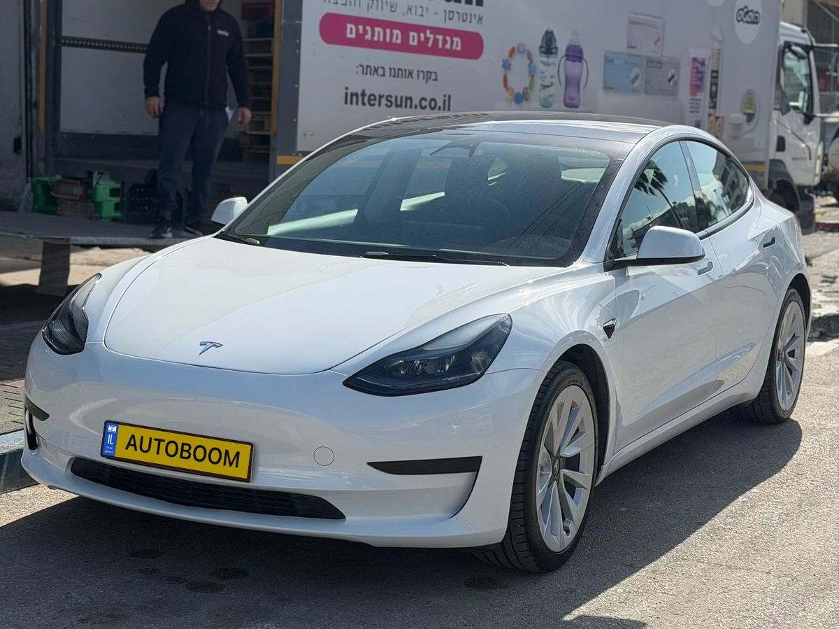 Tesla Model 3 2nd hand, 2022