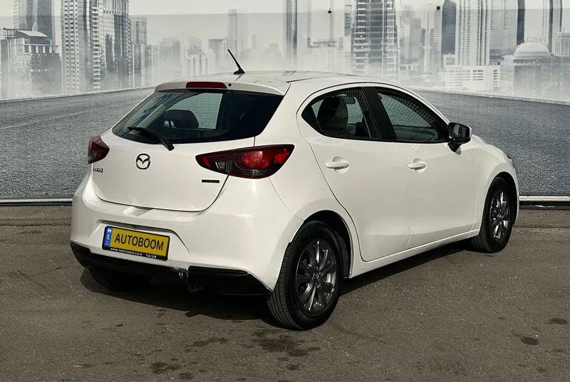 Mazda 2 2nd hand, 2022, private