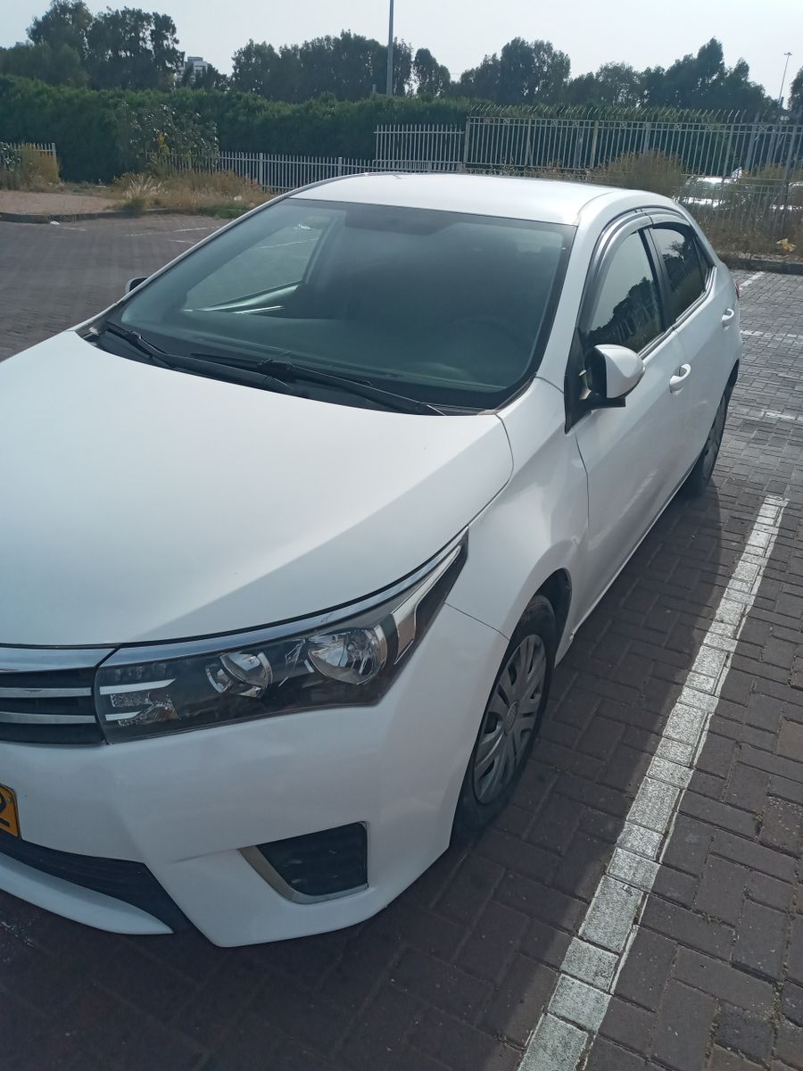 Toyota Corolla 2nd hand, 2015, private hand