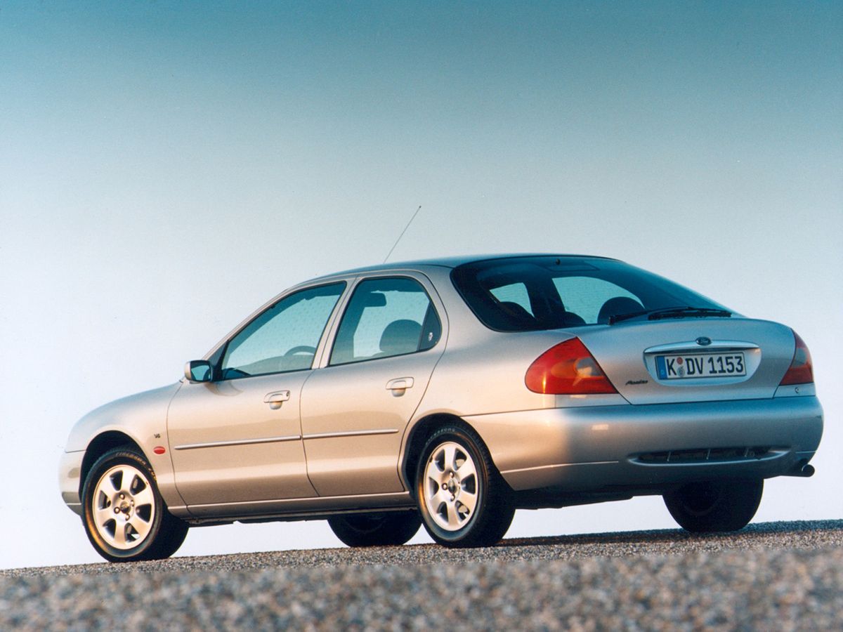 פורד מונדאו ‏1996. מרכב, צורה. ליפטבק, 2 דור