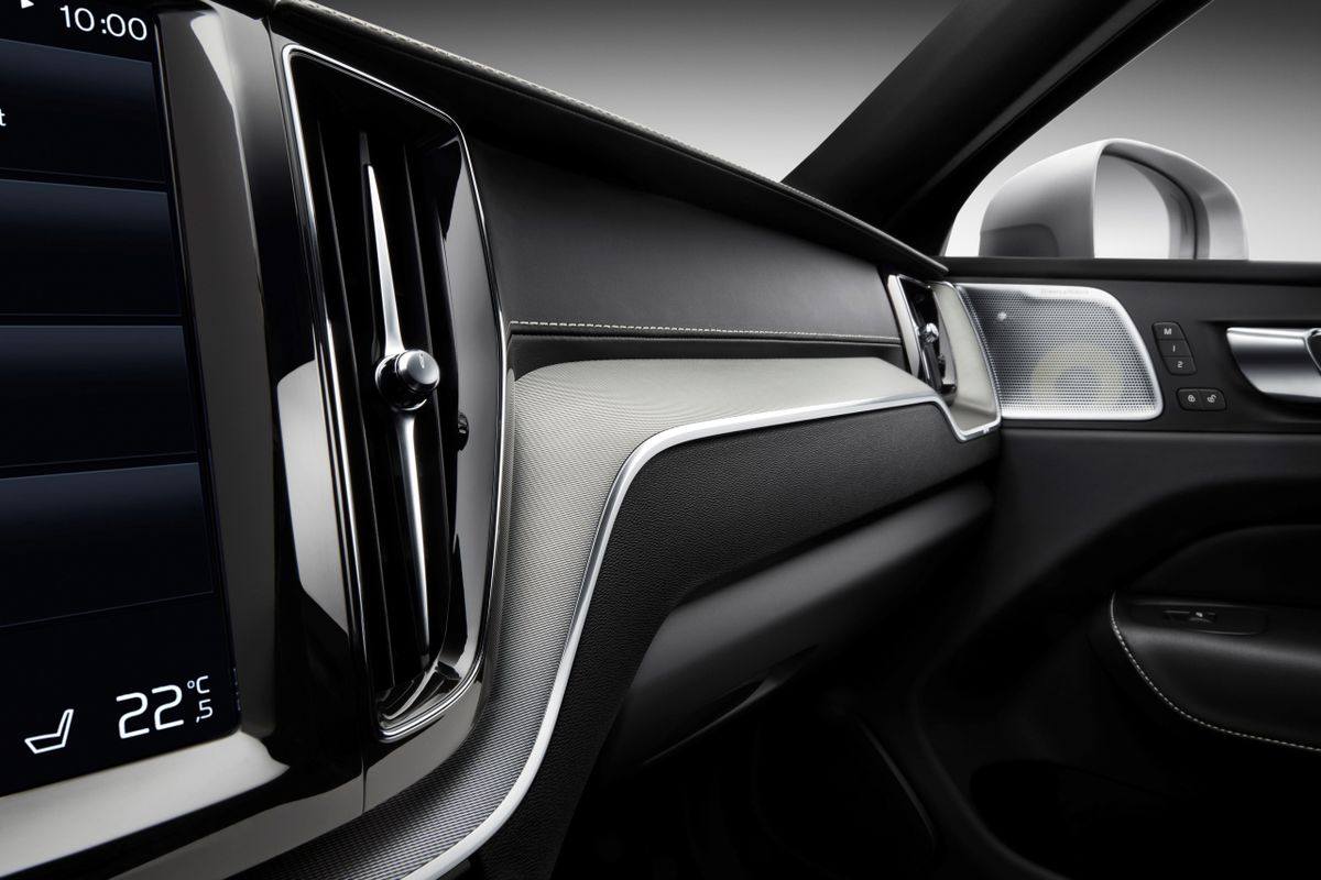 Volvo XC60 2017. Pièce d'intérieur. VUS 5-portes, 2 génération