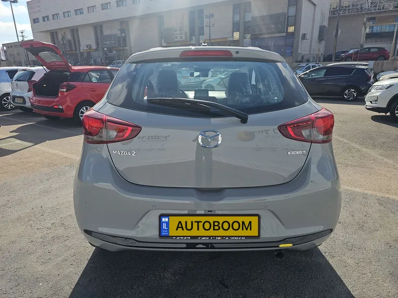Mazda 2 новый, 2024