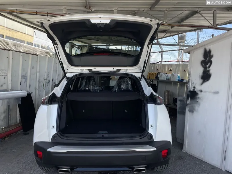 Peugeot 2008 2nd hand, 2023