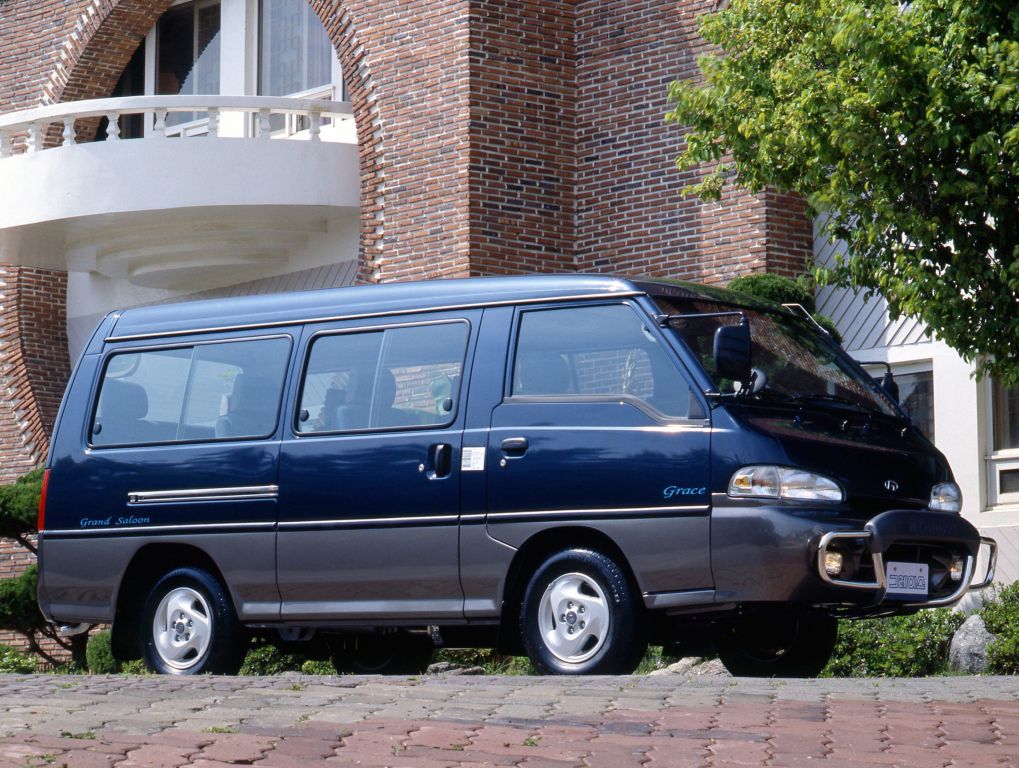 Hyundai grace van 18 seaters for sale clearance