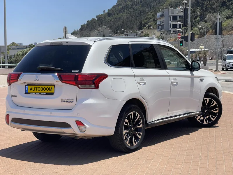 Mitsubishi Outlander 2nd hand, 2017, private hand