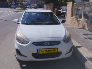 Hyundai i25, 2015, фото