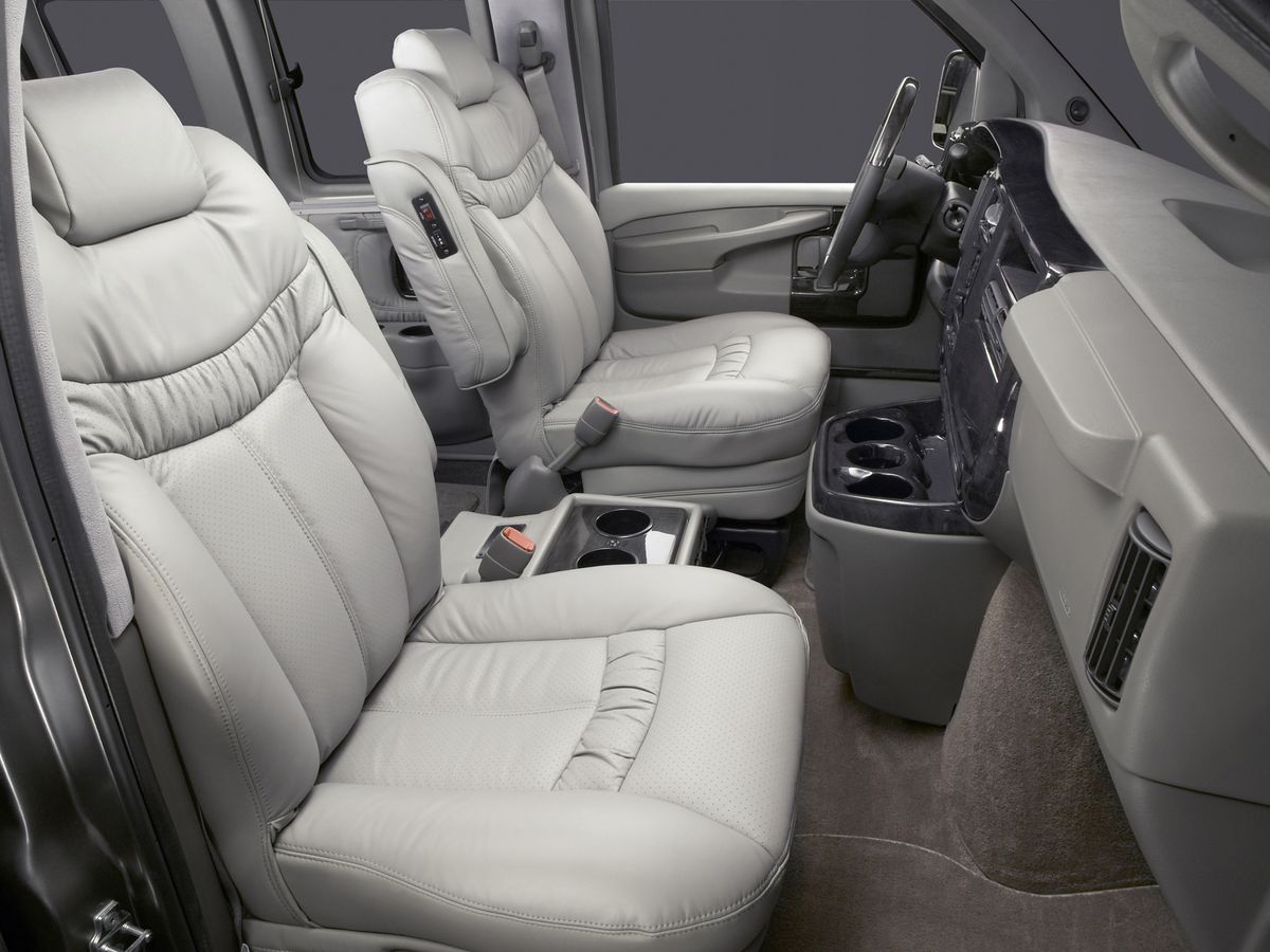 GMC Savana 2003. Front seats. Minivan, 2 generation