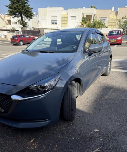 Mazda 2, 2023, photo