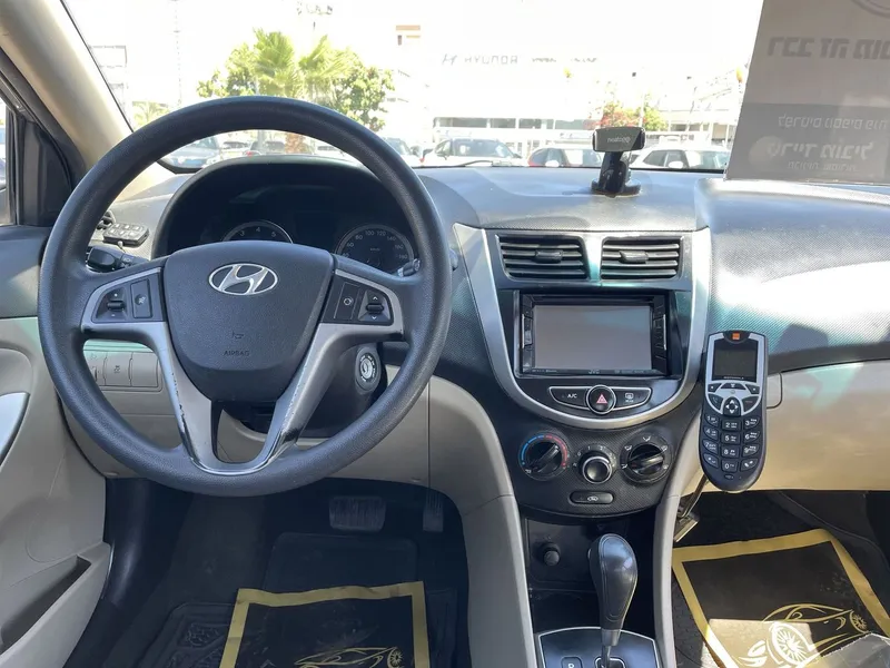 Hyundai i25 2ème main, 2015, main privée