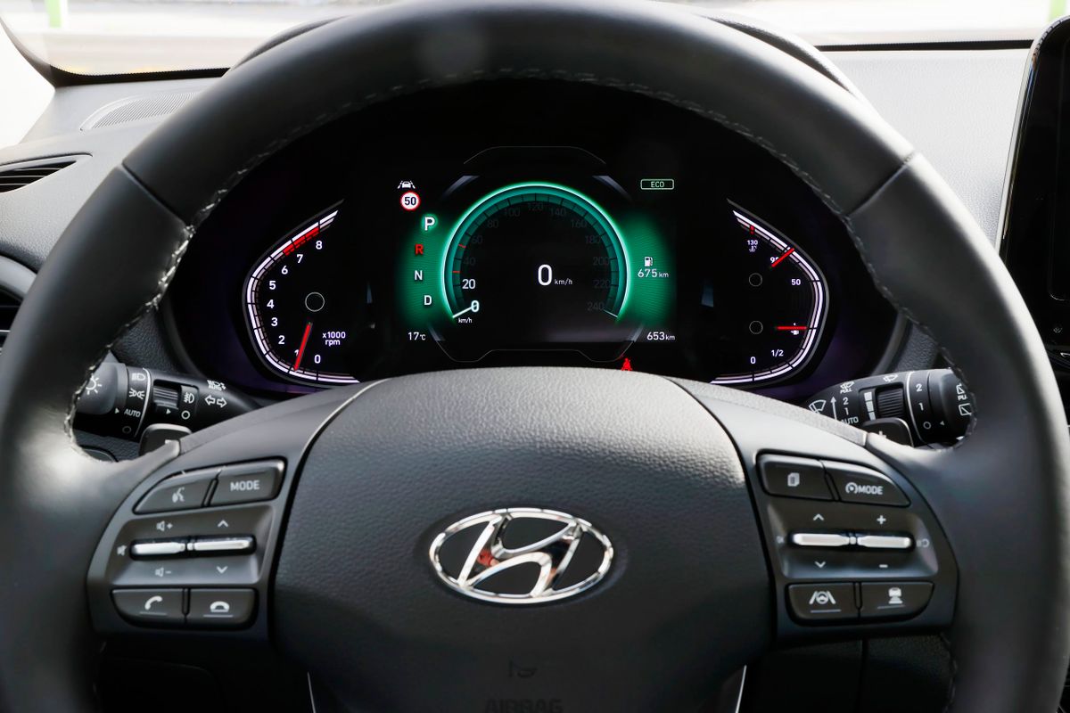 Hyundai i30 2020. Tableau de bord. Hatchback 5-portes, 3 génération, restyling 2