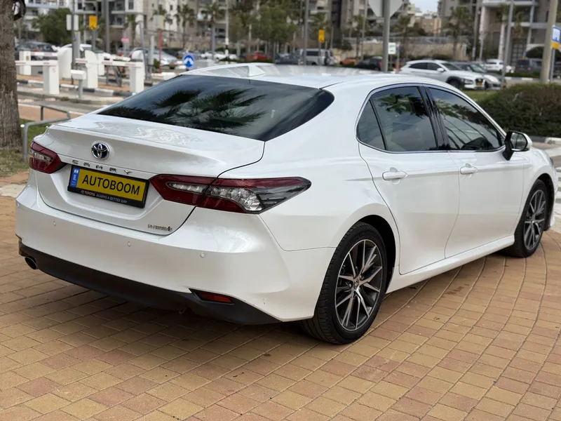 Toyota Camry 2ème main, 2021