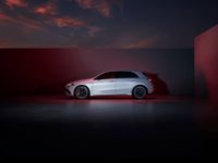 مرسيدس A-Class AMG 2022. الهيكل، المظهر الخارجي. هاتشباك ٥ أبواب, 2 الجيل، تحديث