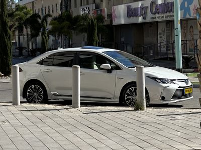 Toyota Corolla 2nd hand, 2022, private hand