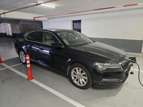 Skoda Superb с пробегом, 2021, частная рука