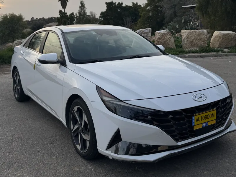 יונדאי אלנטרה יד 2 רכב, 2022, פרטי