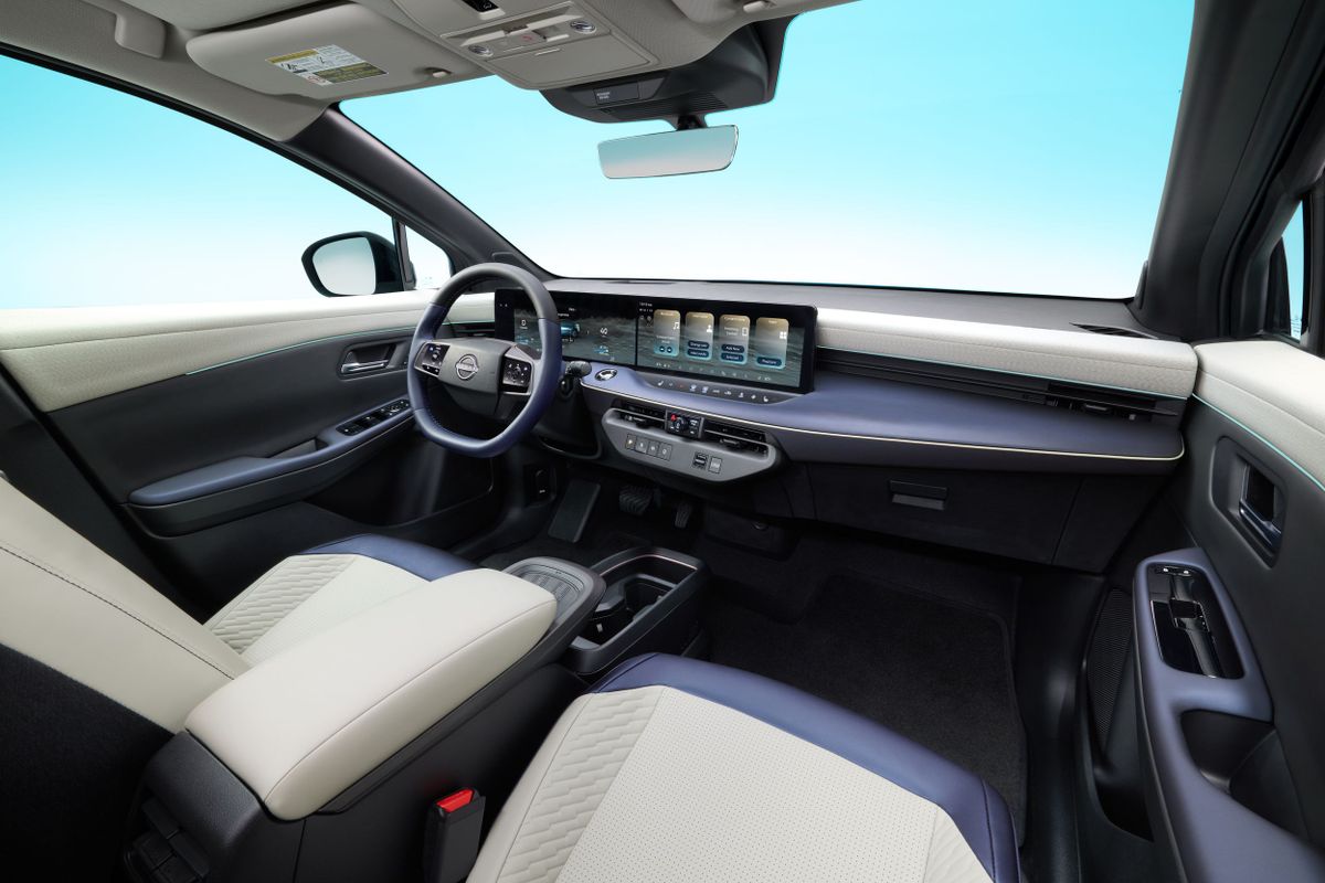 Nissan Leaf 2025. Передние сидения. Хэтчбек 5 дв., 3 поколение