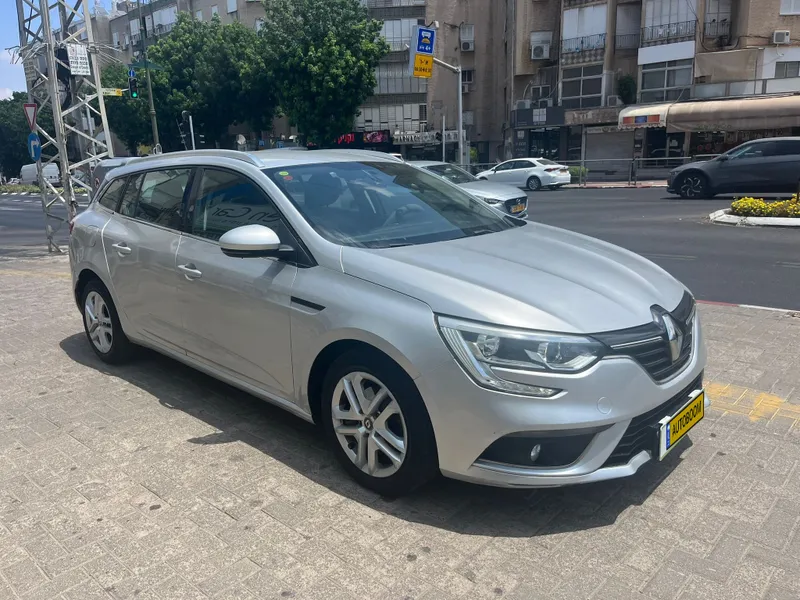 רנו מגאן יד 2 רכב, 2018