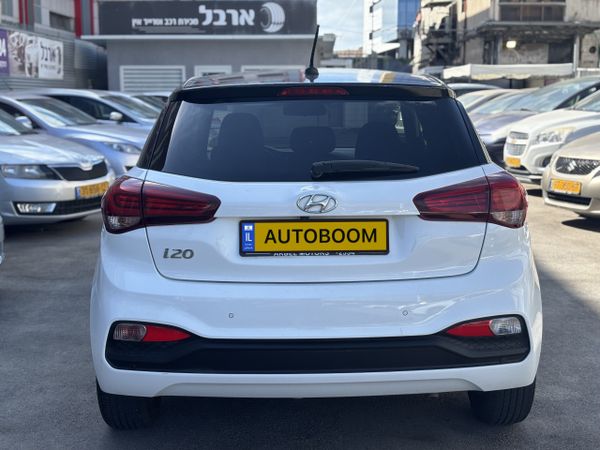 Hyundai i20 2nd hand, 2020