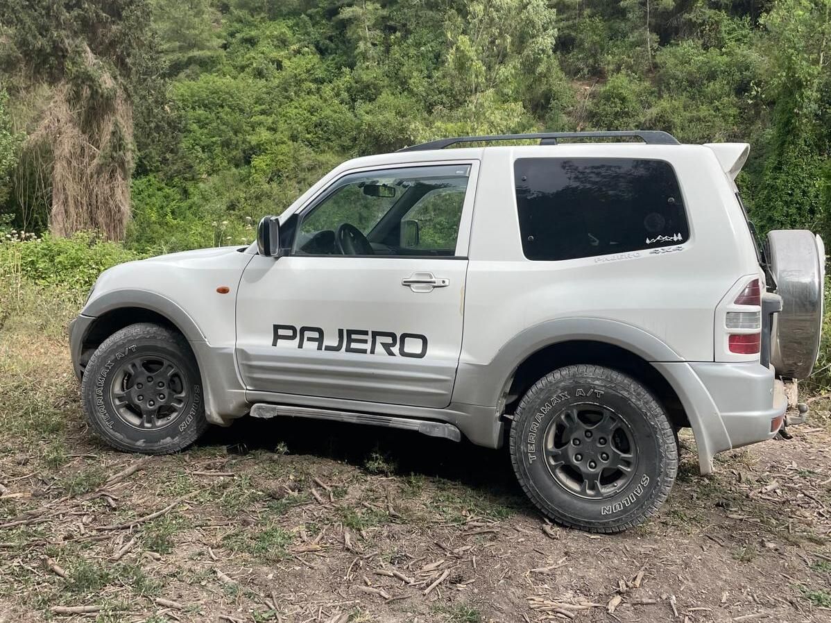 Mitsubishi Pajero 2nd hand, 2001, private hand