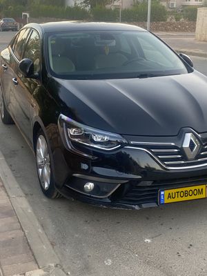 Renault Megane 2nd hand, 2017, private hand