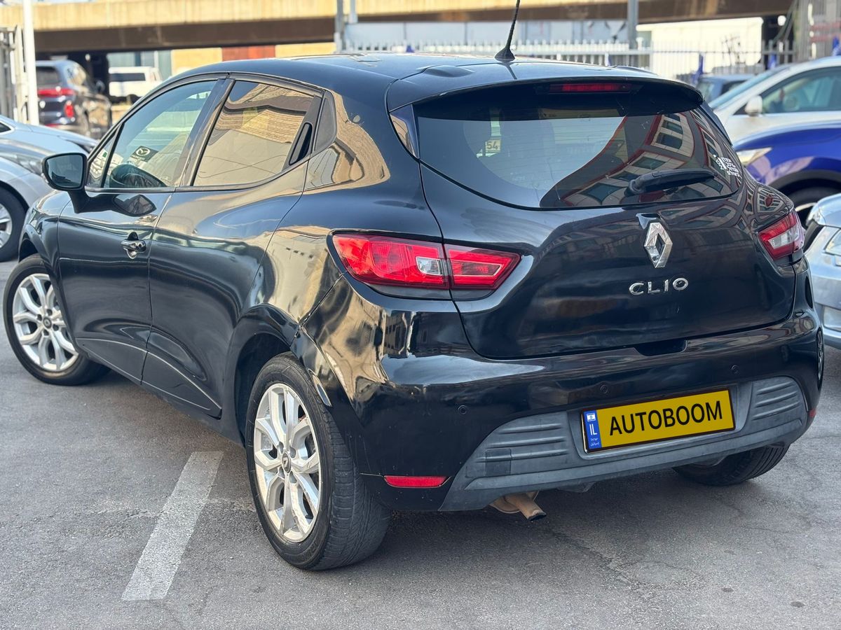 Renault Clio 2nd hand, 2018, private hand