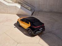 טויוטה C-HR 2023. מרכב, צורה. רכב שטח 5 דלתות, 2 דור