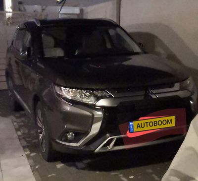 Mitsubishi Outlander 2nd hand, 2020, private hand