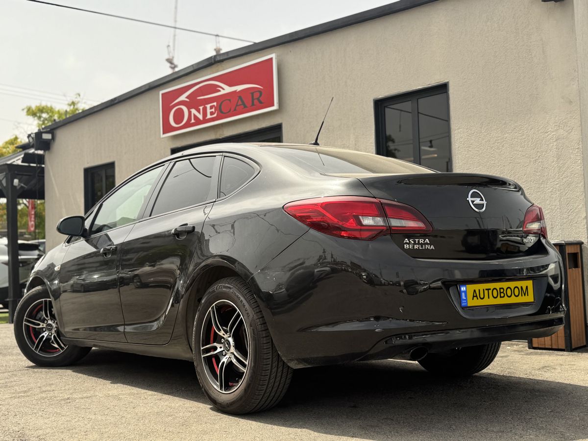 Opel Astra с пробегом, 2015, частная рука