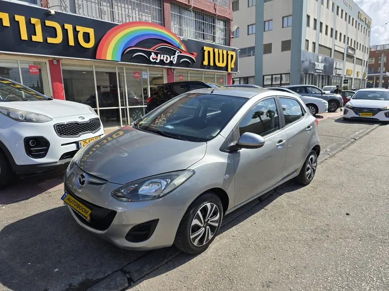 Mazda 2 с пробегом, 2012, частная рука