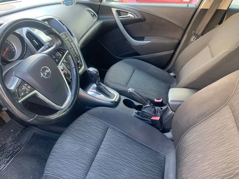 Opel Astra 2ème main, 2014, main privée