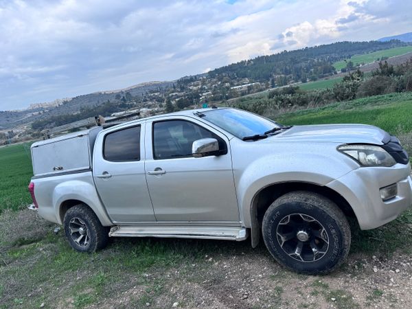 Isuzu D-Max 2ème main, 2013, main privée