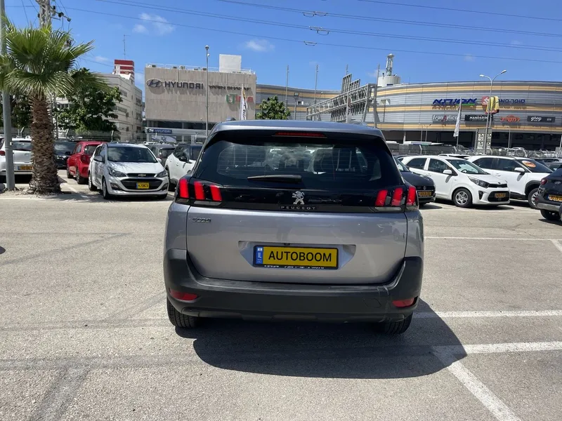 Peugeot 5008 2nd hand, 2020, private hand