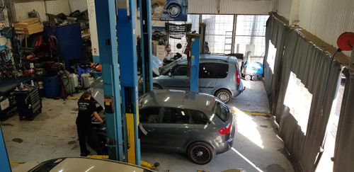 Garage Shebo. صورة 2
