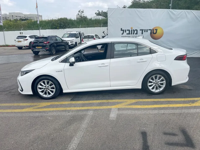 Toyota Corolla 2nd hand, 2021