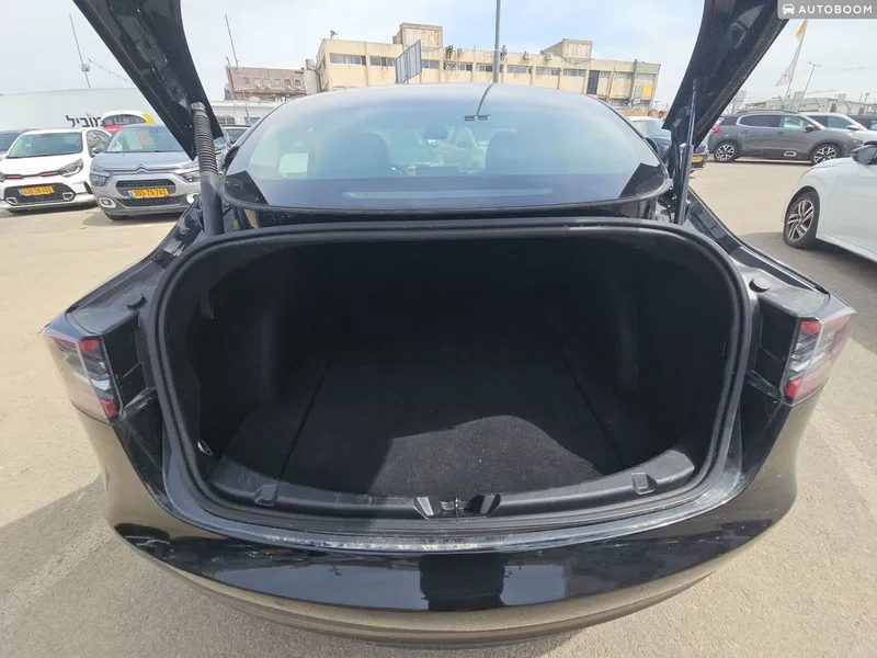 Tesla Model 3 2nd hand, 2021